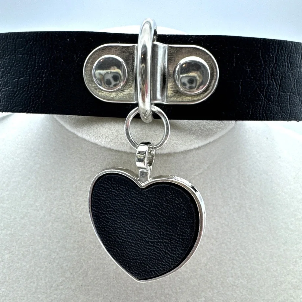 Kobine black heart